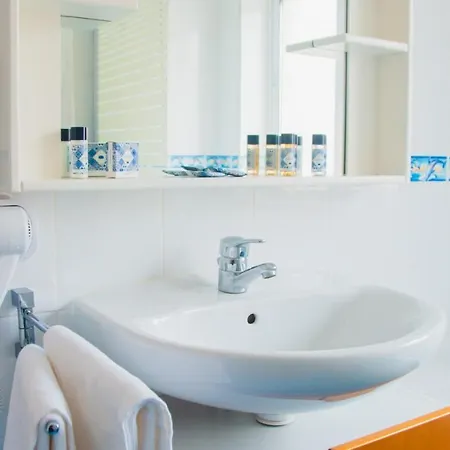 Pedrogao Guesthouse 5*