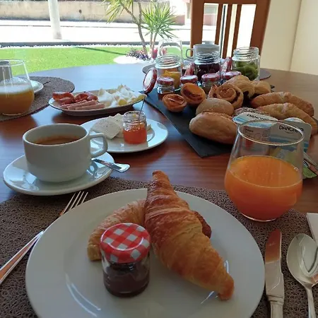 Pedrogao Guesthouse