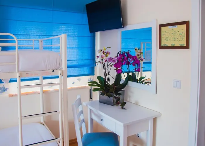 Alojamento de Acomodação e Pequeno-almoço Pedrógão Guesthouse 4*